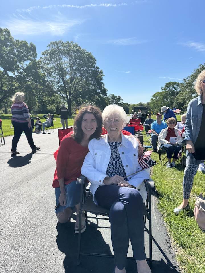 Kim Lukens at a public community event